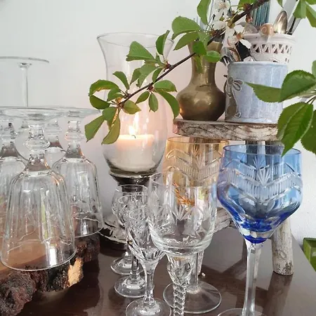 Lipolas-slowlife&guesthouse *