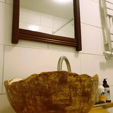 Lipolas-slowlife&guesthouse