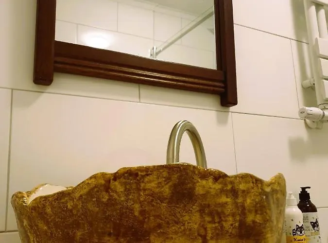 Lipolas-slowlife&guesthouse